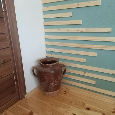 Vujosevic Nest